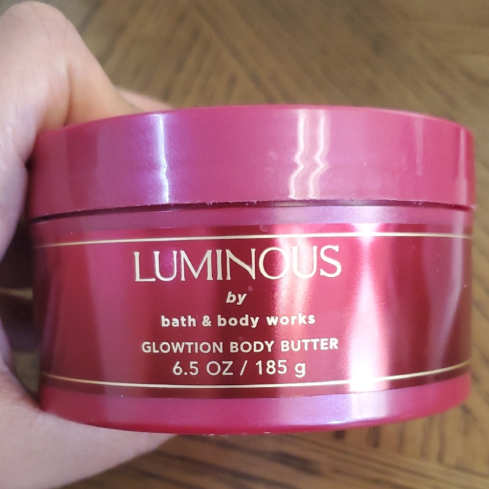 Luminous Bath & Body Works Glowtion Body Butter - Pink